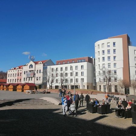Apartman Viktoria Tuzla Exteriér fotografie