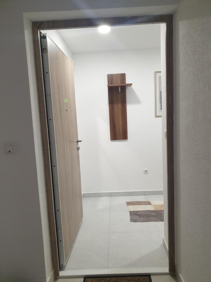 Apartman Viktoria Tuzla Exteriér fotografie