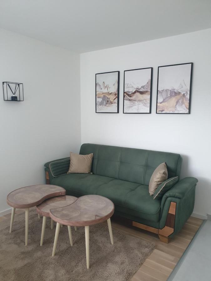Apartman Viktoria Tuzla Exteriér fotografie