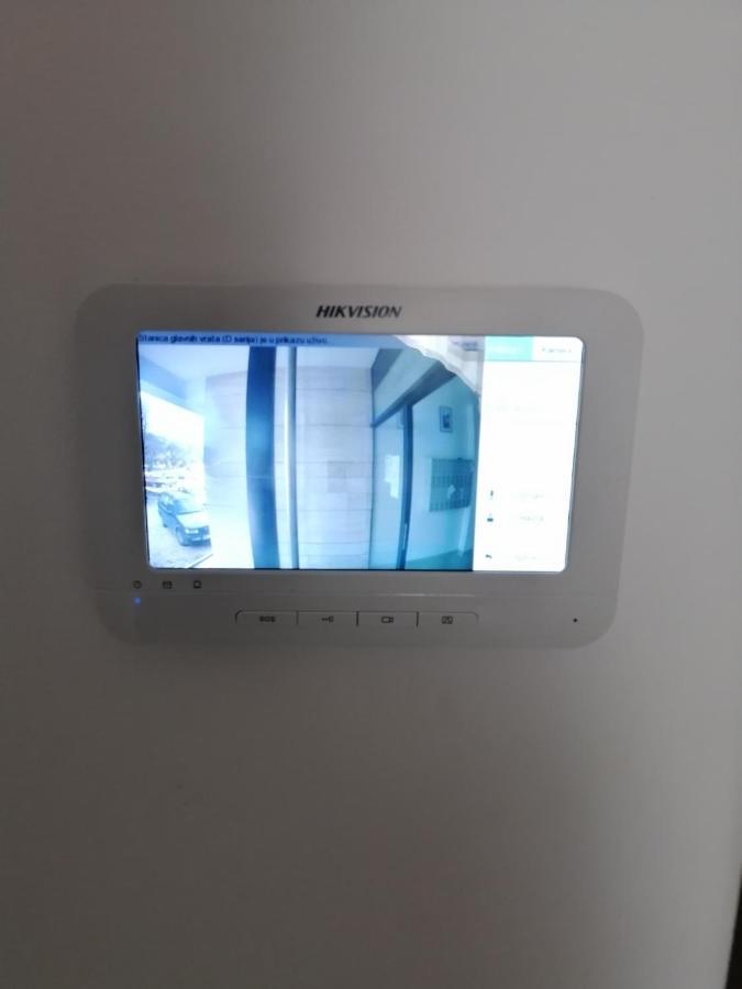 Apartman Viktoria Tuzla Exteriér fotografie